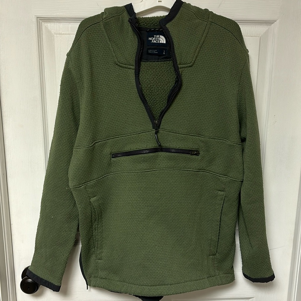 The North Face Men’s hooded pullover